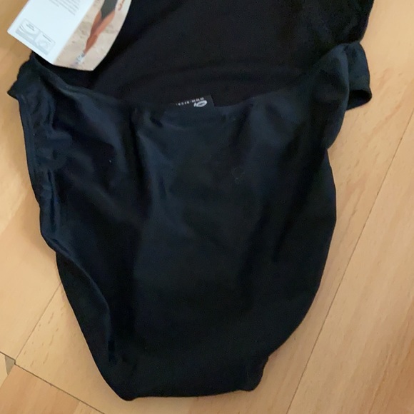 Orca - Picture 6 of 11